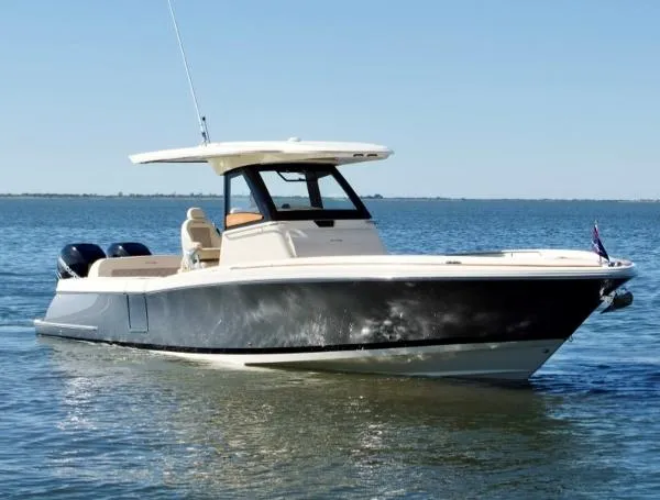 Slide: The Image of Chris-Craft Catalina 30 Center Console 2018 - 0