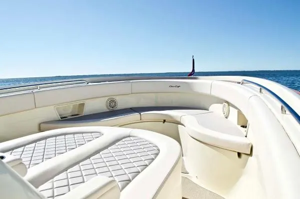 Slide: The Image of Chris-Craft Catalina 30 Center Console 2018 - 10