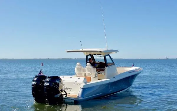 Slide: The Image of Chris-Craft Catalina 30 Center Console 2018 - 2