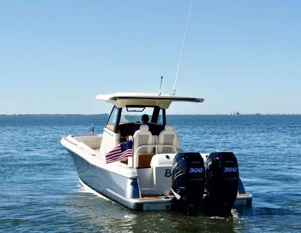 Slide: The Image of Chris-Craft Catalina 30 Center Console 2018 - 5