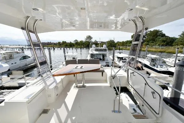 Slide: The Image of Prestige 560 Flybridge 2017 - 8