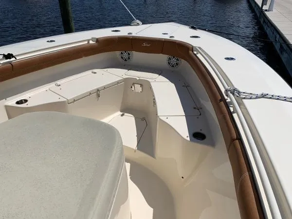 Slide: The Image of Scout 300 LXF 2018 - 4