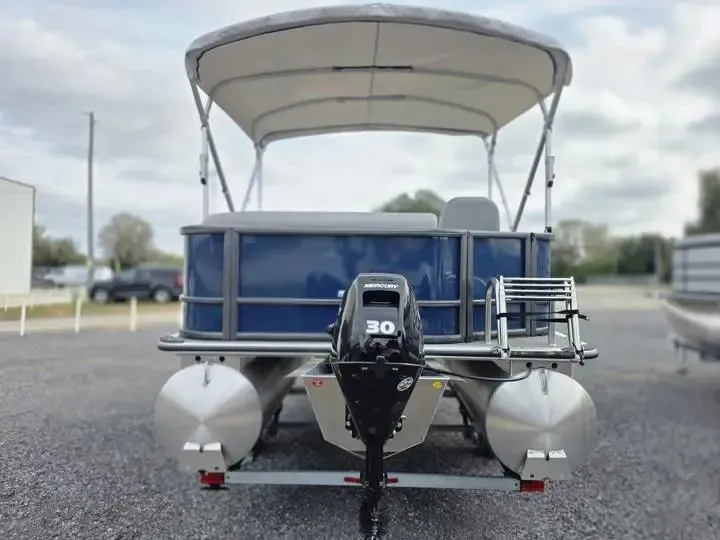 Slide: The Image of Bentley Pontoons LE 160 CR 2025 - 4