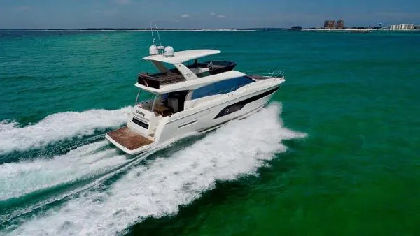 Slide: The Image of Prestige 63 Flybridge 2018 - 0