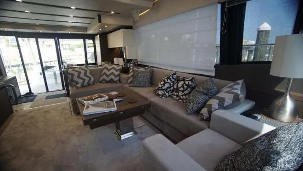 Slide: The Image of Prestige 63 Flybridge 2018 - 6