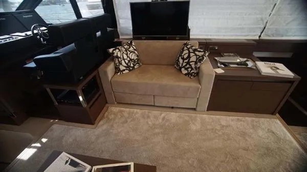 Slide: The Image of Prestige 63 Flybridge 2018 - 8