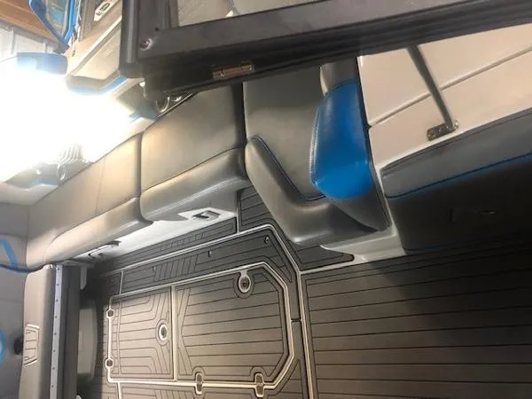 Slide: The Image of Nautique Super Air Nautique G25 2016 - 4