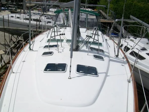 Slide: The Image of Beneteau 473 2002 - 6