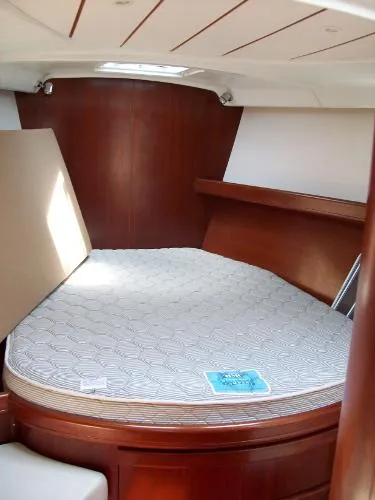 Slide: The Image of Beneteau 473 2002 - 8