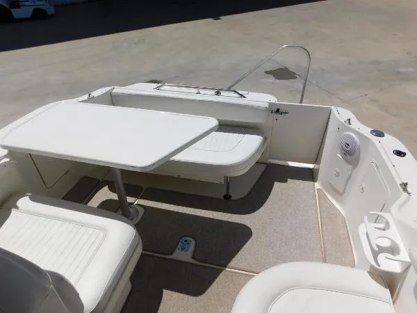 Slide: The Image of Sea Ray 270 Sundancer 2000 - 8