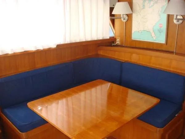 Slide: The Image of Jefferson Aft Cabin Motor Yacht 1987 - 3