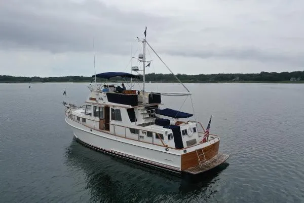 Slide: The Image of Grand Banks 46 Classic Flybridge 1991 - 2
