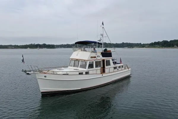 Slide: The Image of Grand Banks 46 Classic Flybridge 1991 - 3