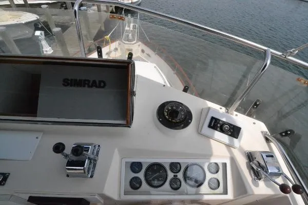 Slide: The Image of Grand Banks 46 Classic Flybridge 1991 - 9