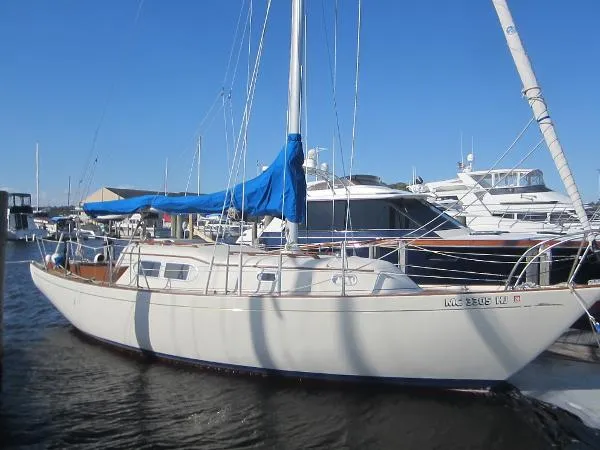 Slide: The Image of Chris-Craft Cherokee 32 by S&S 1968 - 0