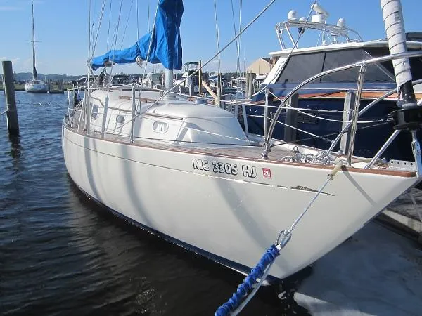 Slide: The Image of Chris-Craft Cherokee 32 by S&S 1968 - 1