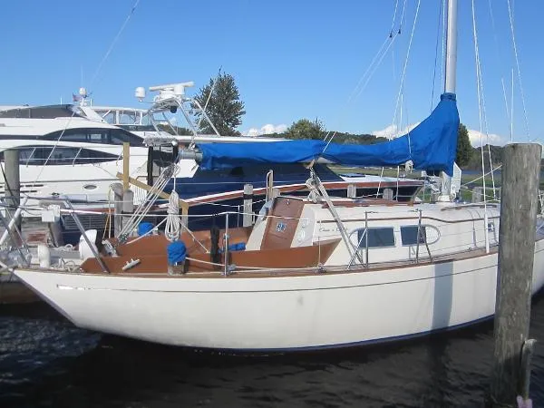 Slide: The Image of Chris-Craft Cherokee 32 by S&S 1968 - 3
