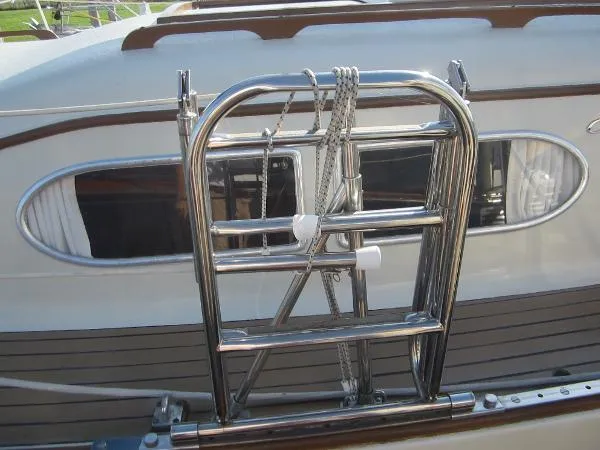 Slide: The Image of Chris-Craft Cherokee 32 by S&S 1968 - 7