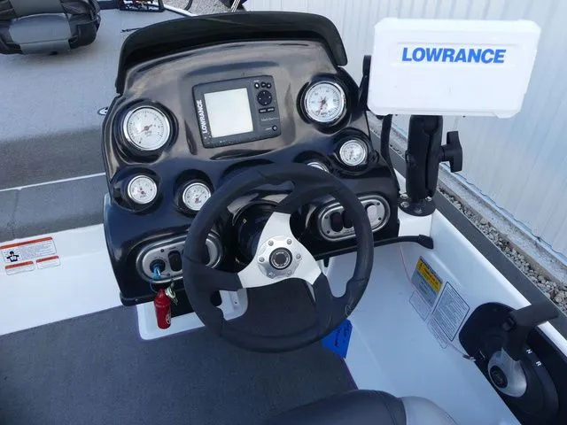 Slide: The Image of Nitro Z-7 2013 - 10