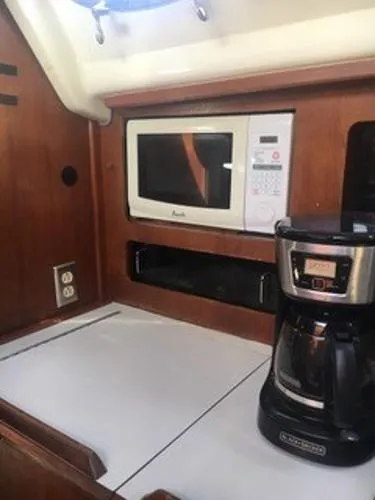 Slide: The Image of Hunter 37 Legend 1988 - 9