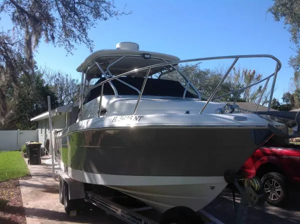 Slide: The Image of Robalo 245 WALK AROUND 2007 - 10