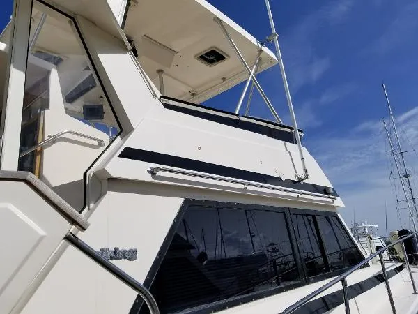 Slide: The Image of Viking 44 Motor Yacht 1990 - 5