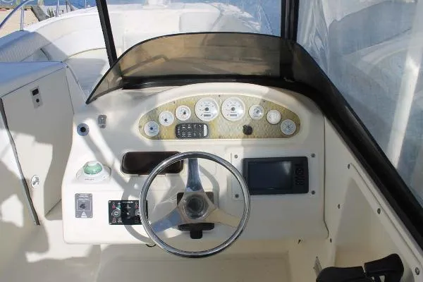 Slide: The Image of World Cat 270 SD 2004 - 4