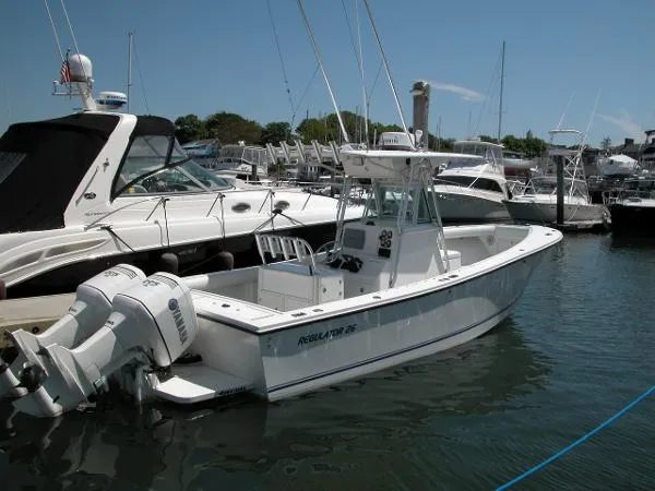Slide: The Image of Regulator Marine 26 Center Console 1998 - 1