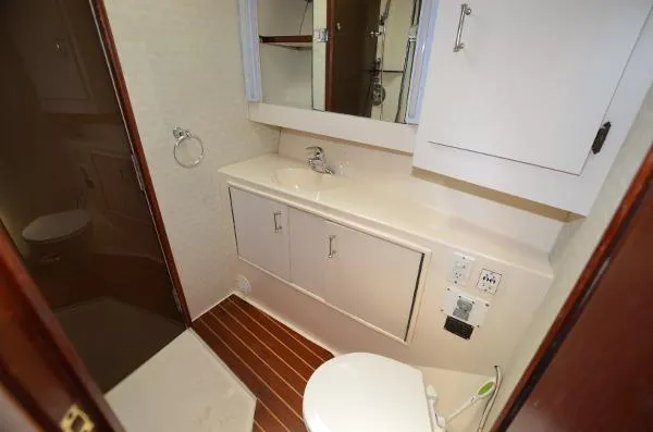 Slide: The Image of Ocean Yachts Super Sport 1983 - 10