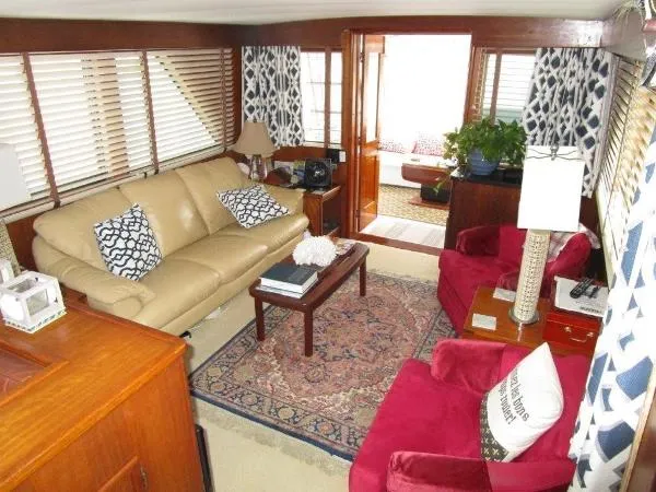 Slide: The Image of Hatteras Motor Yacht 1977 - 5