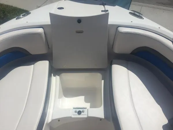 Slide: The Image of Chaparral 2430 VRX 2018 - 2