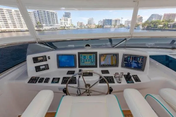 Slide: The Image of Hatteras Motor Yacht 2013 - 5