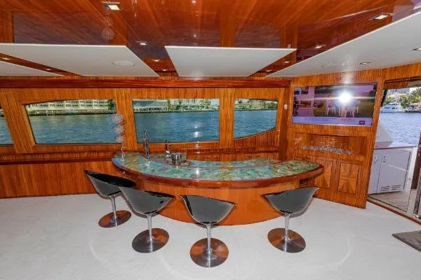 Slide: The Image of Hatteras Motor Yacht 2013 - 8