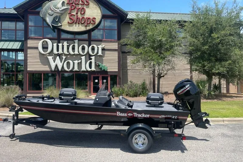 Slide: The Image of 2026 Tracker Bass Tracker Classic XL boat outside Bass Pro Shops Outdoor World. - 4