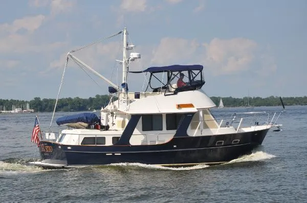 Slide: The Image of Pacific Seacraft Fast Trawler - American Built! 2003 - 1