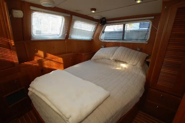 Slide: The Image of Pacific Seacraft Fast Trawler - American Built! 2003 - 10
