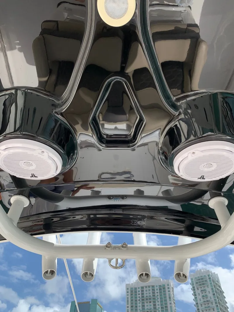 Slide: The Image of Tidewater 280 CC Adventure Custom 2018 - 9