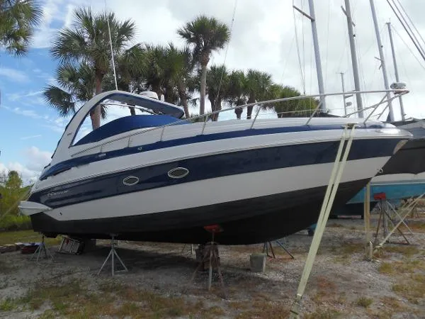Slide: The Image of Crownline Boats 330 Sports Yacht 2017 - 0