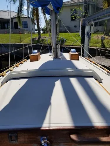 Slide: The Image of Helms 27 sloop 1983 - 10