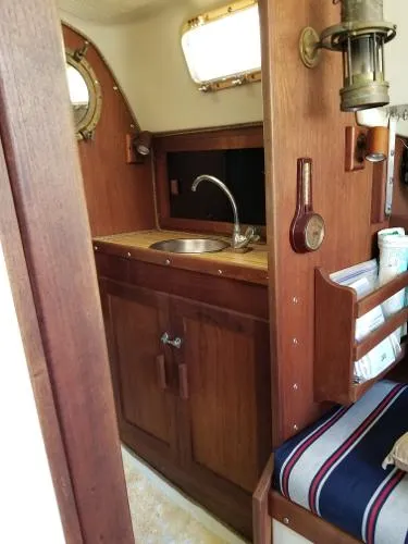 Slide: The Image of Helms 27 sloop 1983 - 6