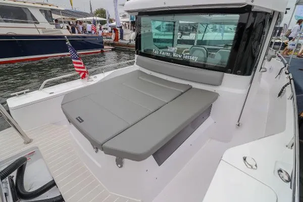 Slide: The Image of Axopar 28 Cabin AC 2019 - 11