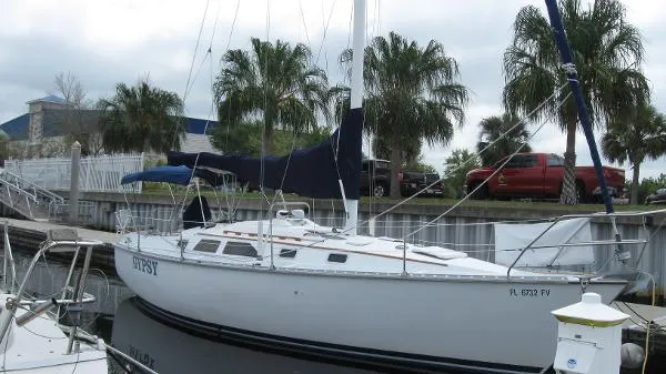 Slide: The Image of Hunter 34 Sloop 1983 - 0