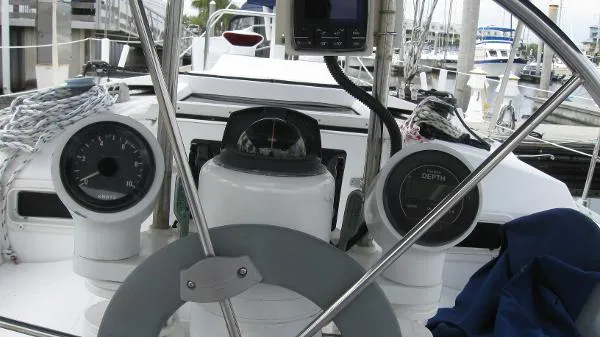 Slide: The Image of Hunter 34 Sloop 1983 - 6