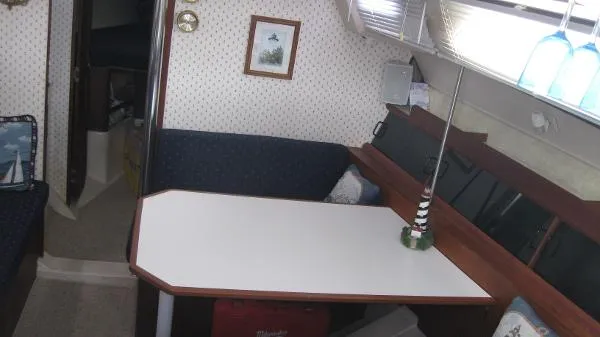Slide: The Image of Hunter 34 Sloop 1983 - 9