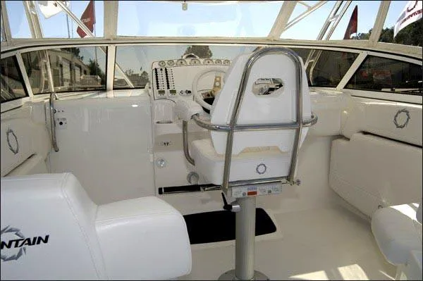 Slide: The Image of Fountain 33 Sportfish Cruiser 2009 - 11