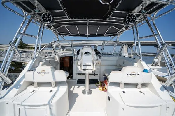 Slide: The Image of Fountain 33 Sportfish Cruiser 2009 - 6