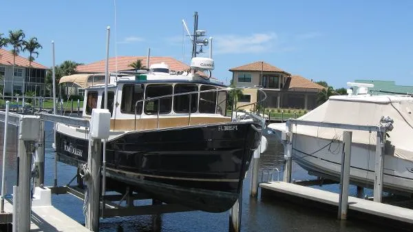 Slide: The Image of Ranger Tug R-27 2015 - 0