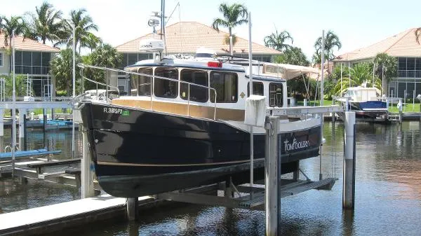 Slide: The Image of Ranger Tug R-27 2015 - 1