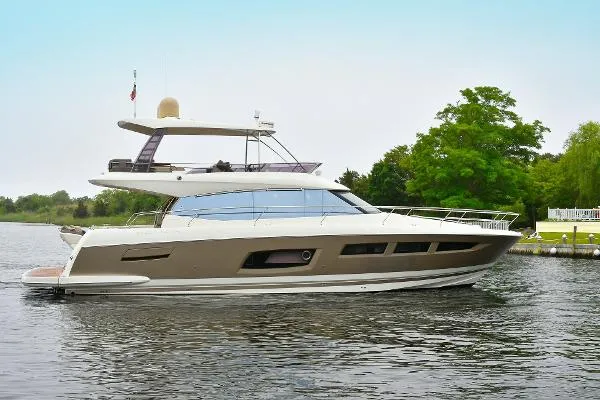 Slide: The Image of Prestige 550 Flybridge 2016 - 1