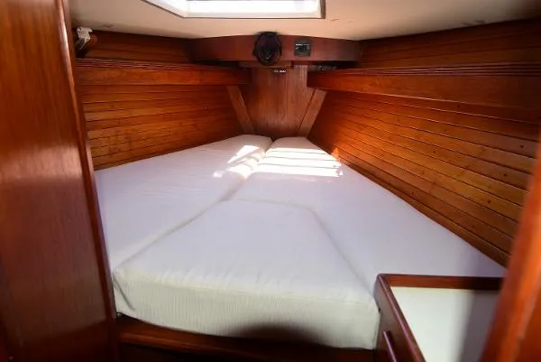 Slide: The Image of Sabre 42 Centerboard 1987 - 9